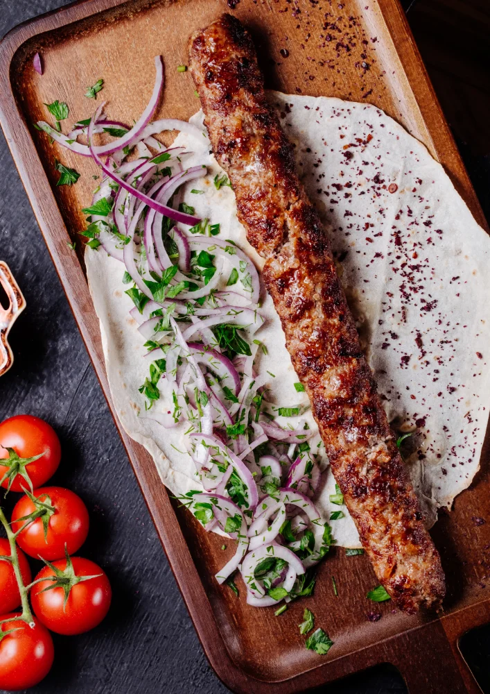 Lezzetli ve Pratik Kebap Tarifi – Yapımı Kolay ve Lezzet Dolu Yemek